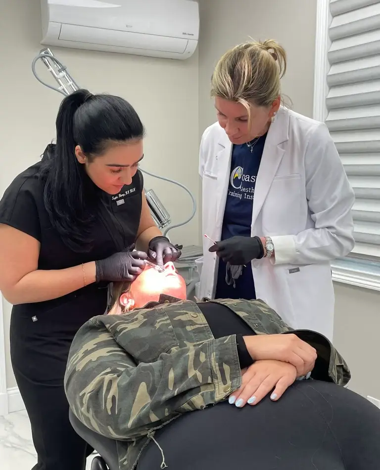 Refresher Course Aesthetic Injectors